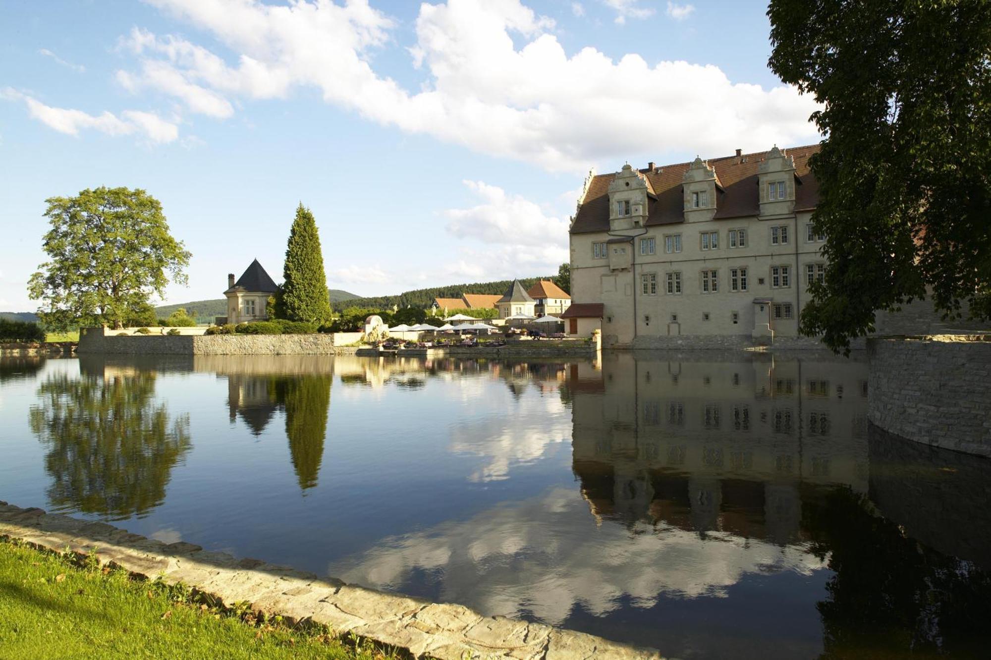 Schlosshotel Muenchhausen Aerzen Exterior photo