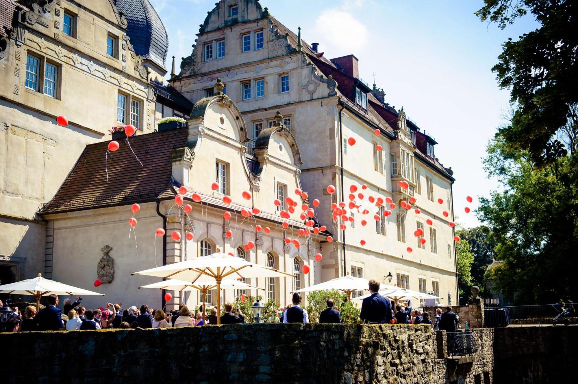 Schlosshotel Muenchhausen Aerzen Exterior photo