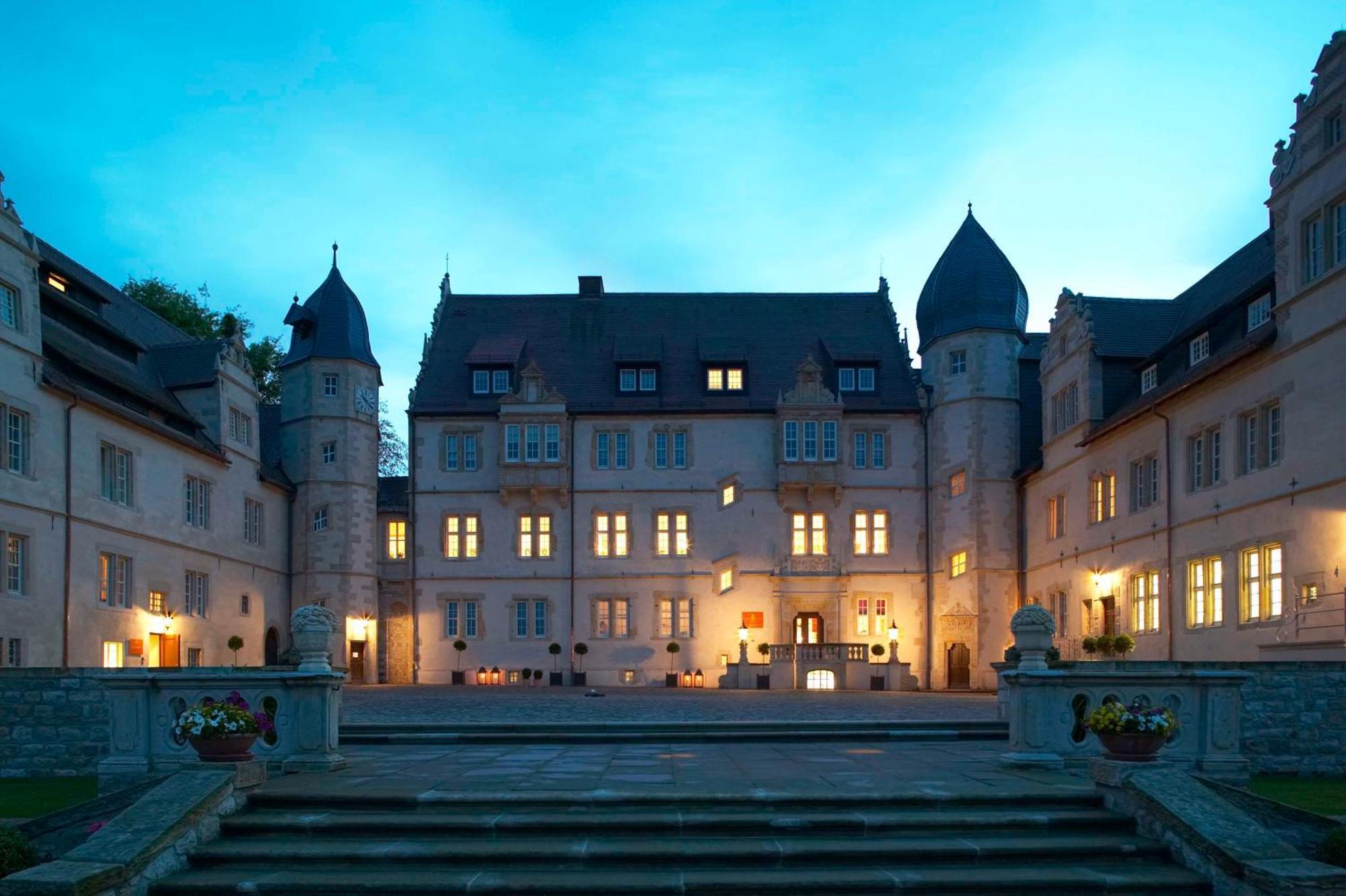 Schlosshotel Muenchhausen Aerzen Exterior photo